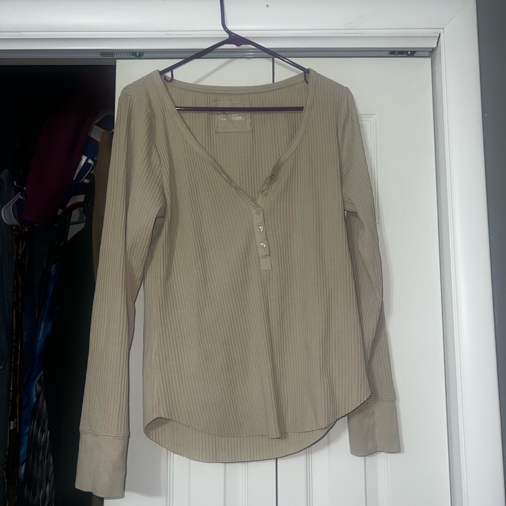 NWOT aerie Henley